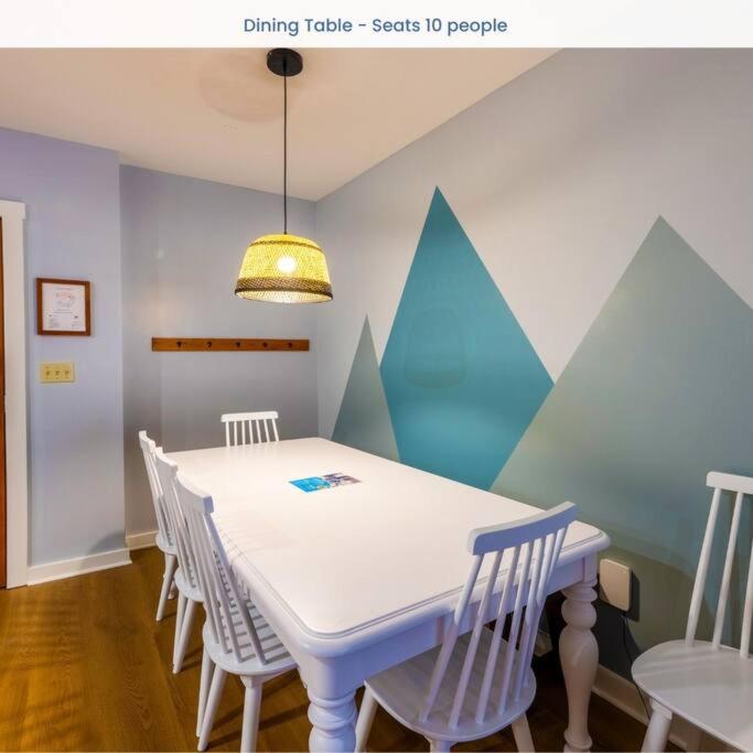 Hearthstone 1BRDen Ski-inOut Condo, Snowshoe view 4