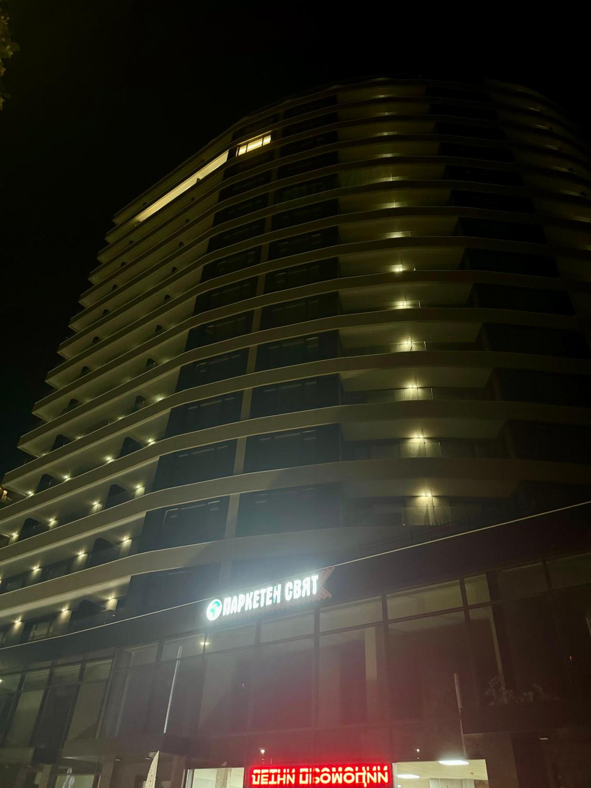 Hotel Seaview Smart Home - Image 1