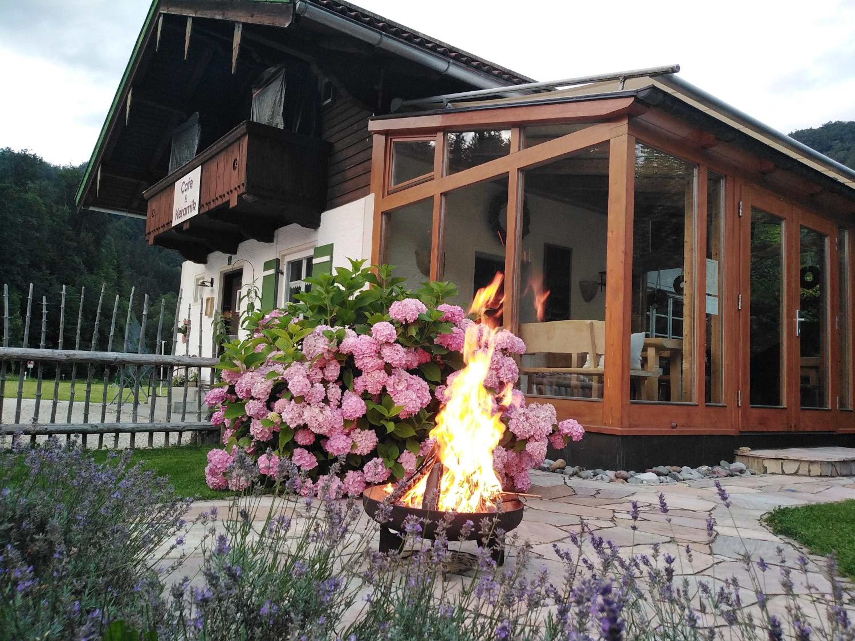 Ferienhaus Keramik-Alm mit Garten und Sauna