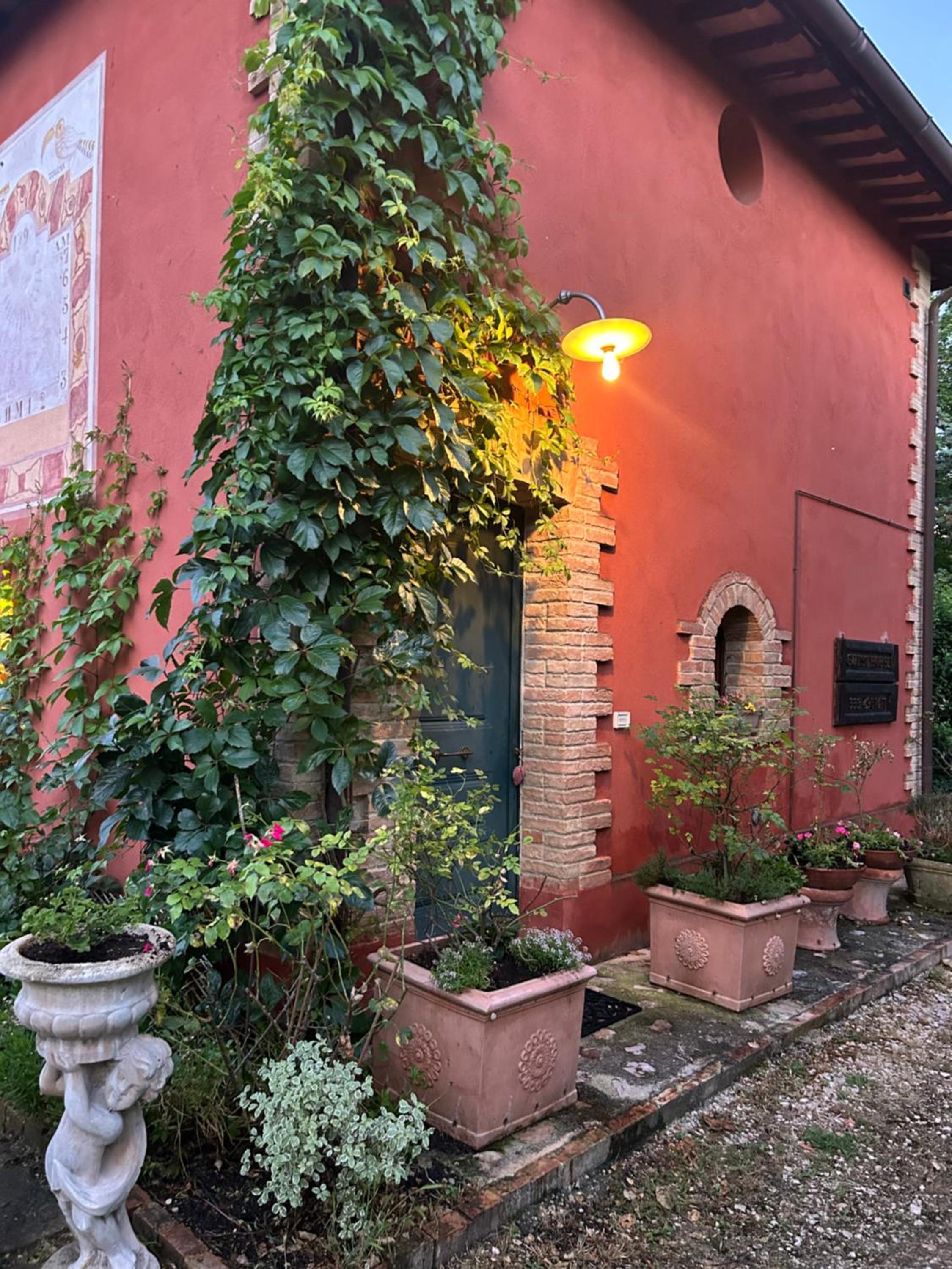 Charming Villa with swimming pool-Todi, Italy