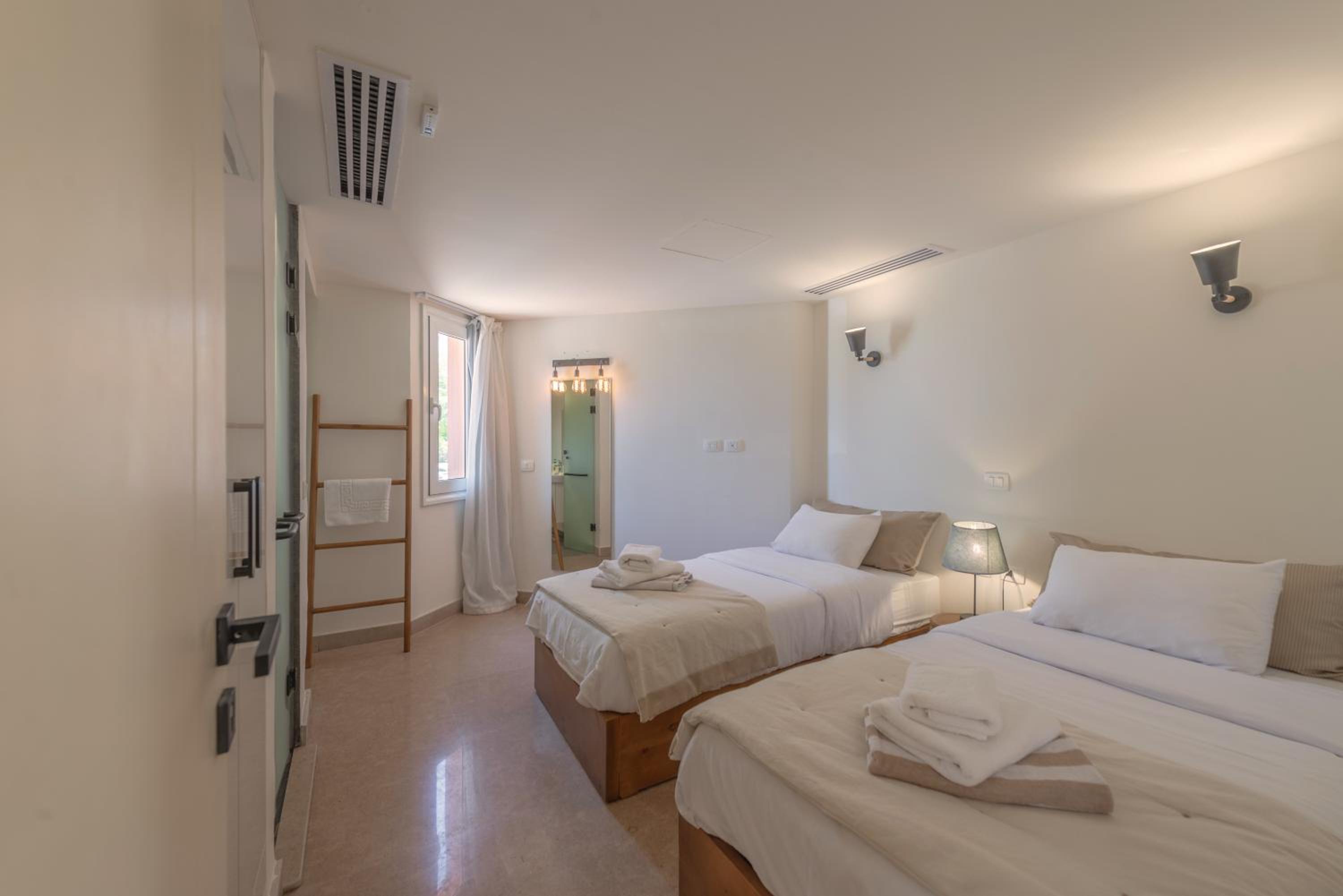 Beach Front Paradise - 3 master beds - Abu Tig Marina - El Gouna