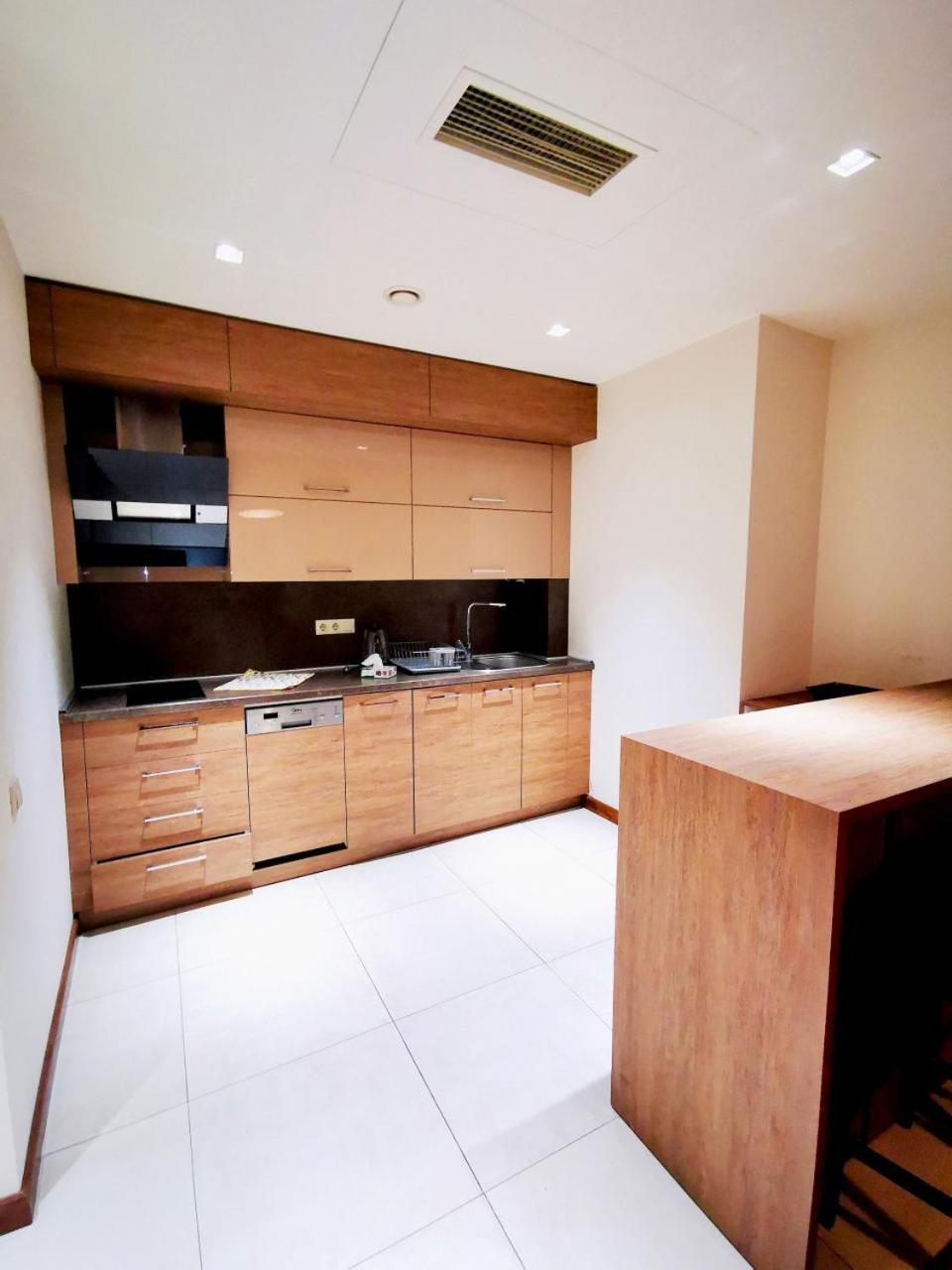 MODERN Apartment in Yerevan City Center,New Building