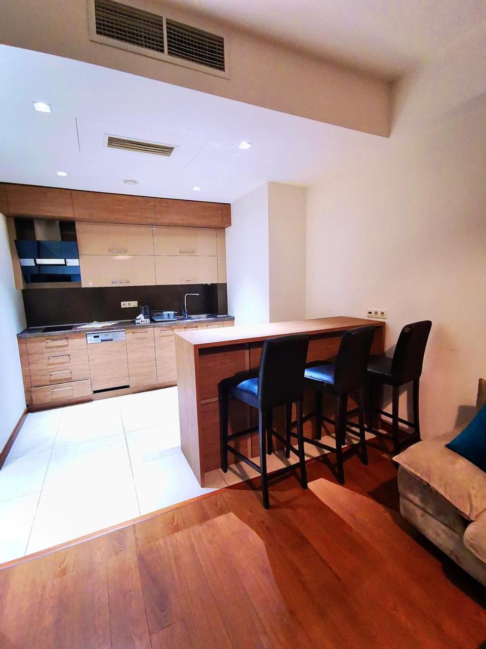 MODERN Apartment in Yerevan City Center,New Building