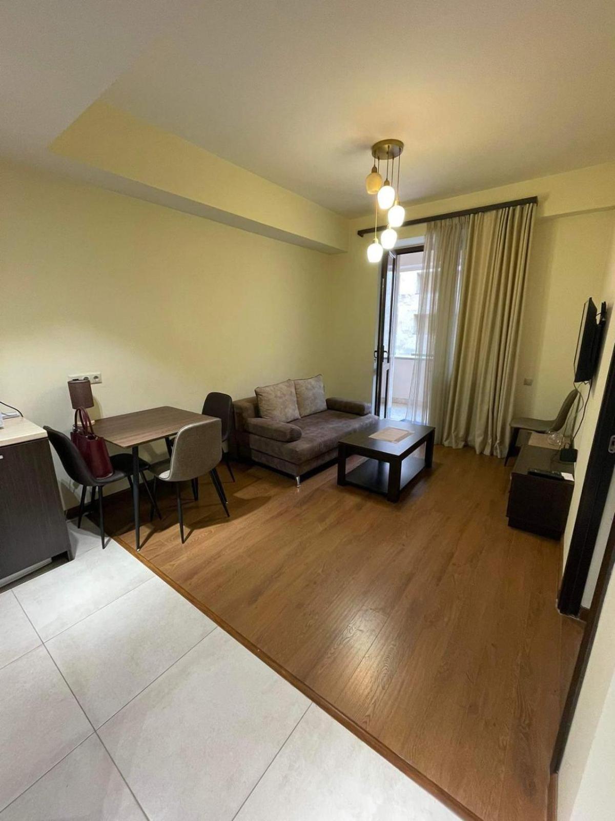 LUXUARY Studio with Balcony ,Buzand Street 17