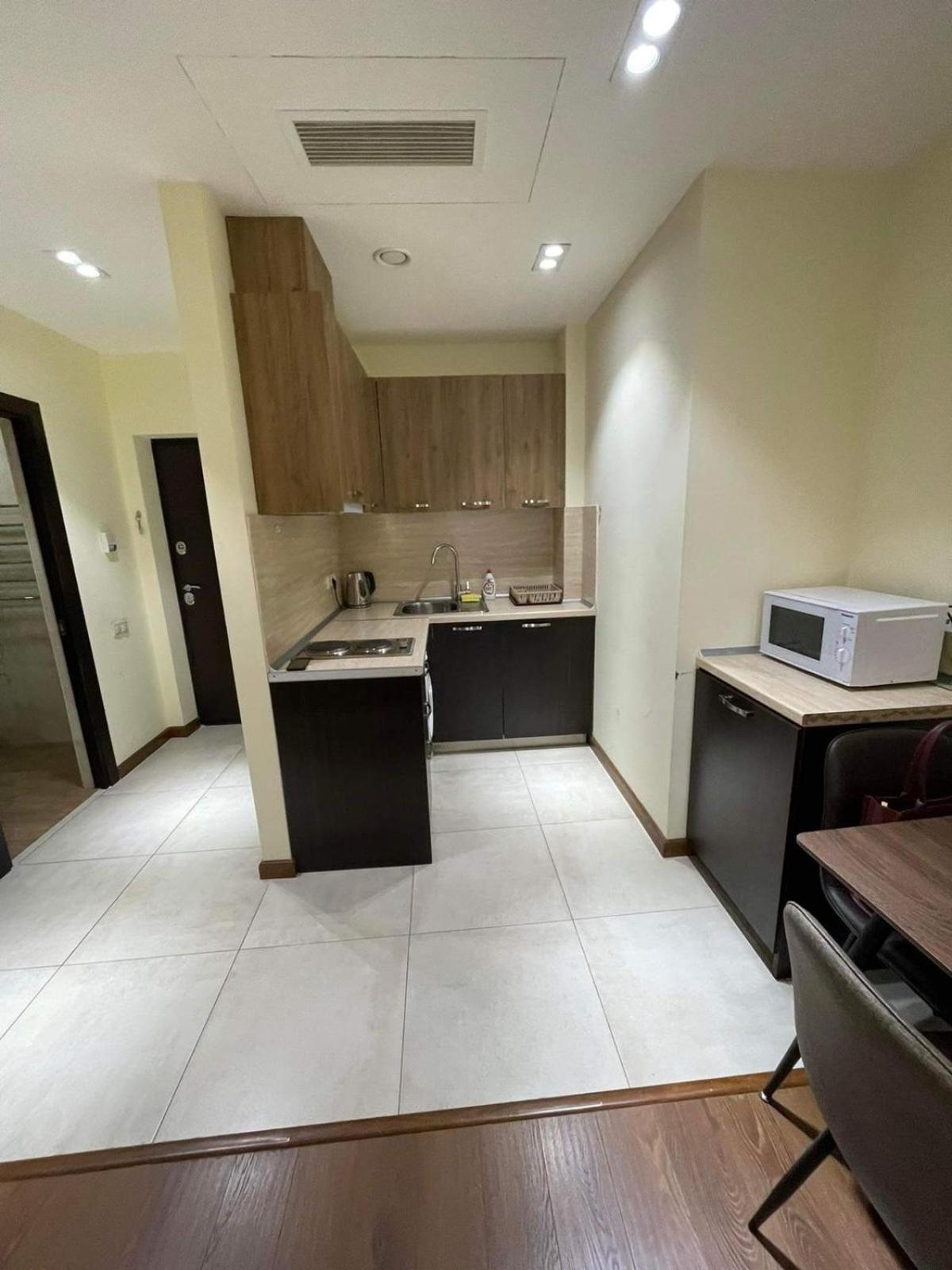LUXUARY Studio with Balcony ,Buzand Street 17