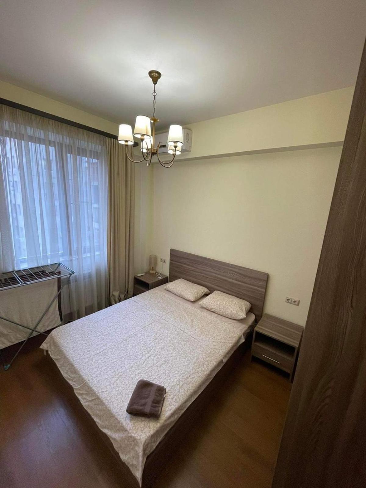 LUXUARY Studio with Balcony ,Buzand Street 17