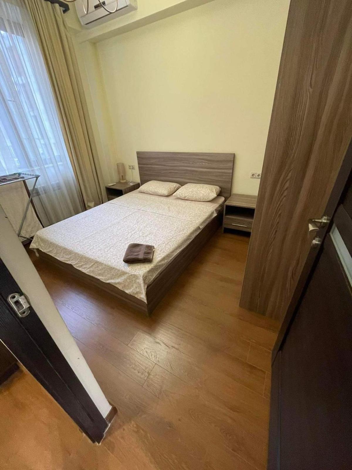 LUXUARY Studio with Balcony ,Buzand Street 17