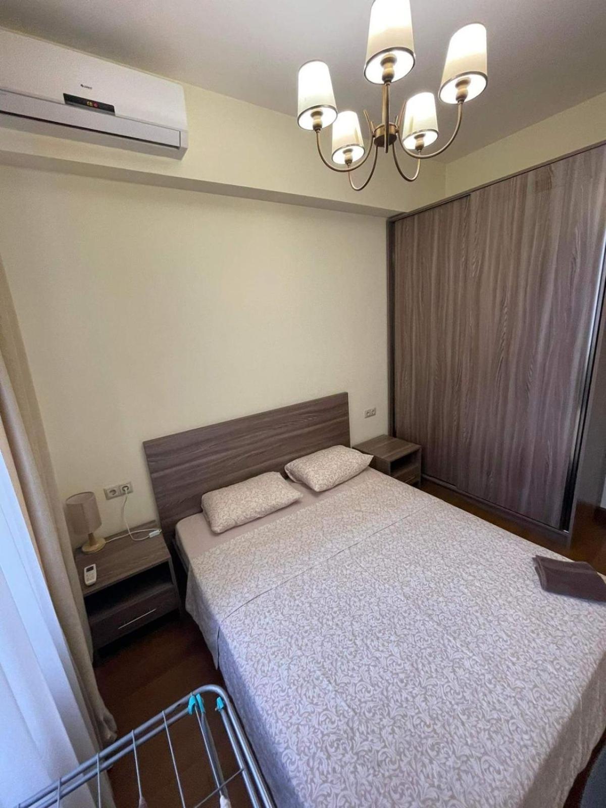 LUXUARY Studio with Balcony ,Buzand Street 17