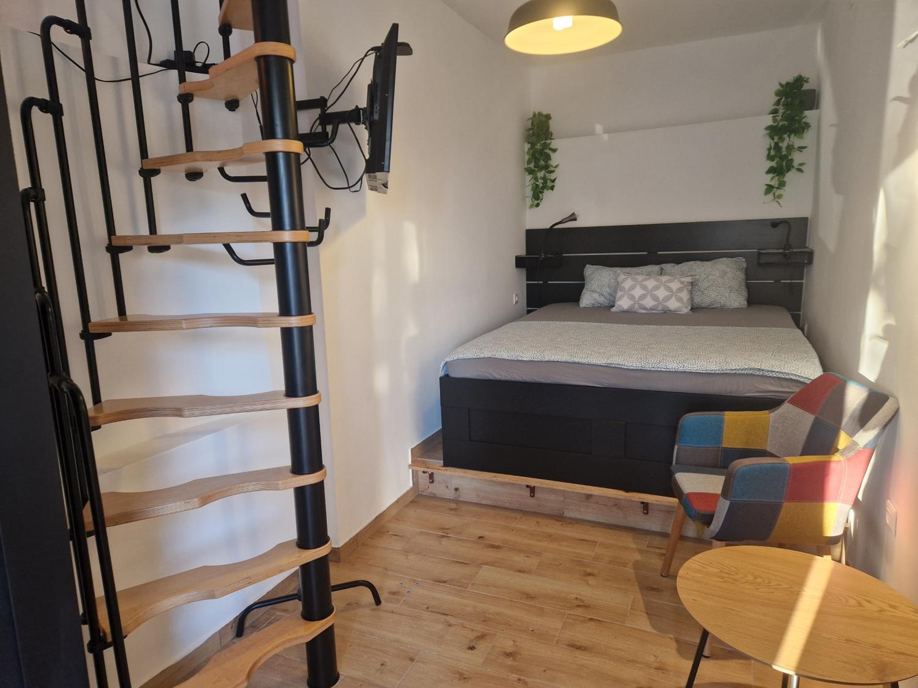 Renovated Apartments Skorin