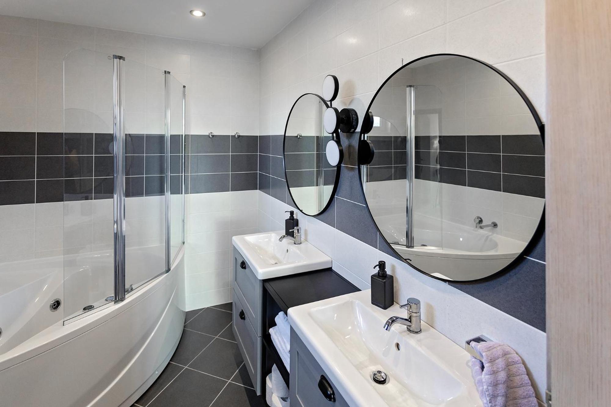 Renovated Apartments Skorin