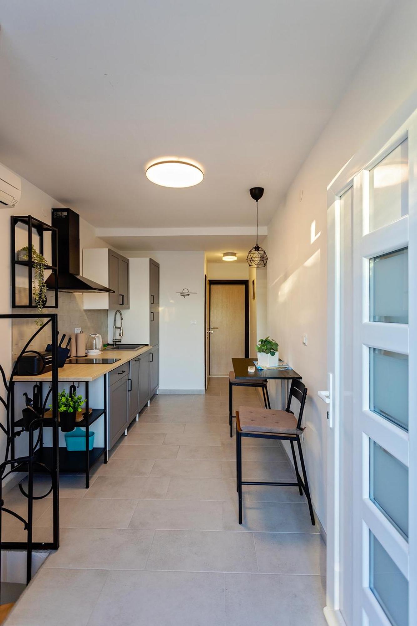 Renovated Apartments Skorin