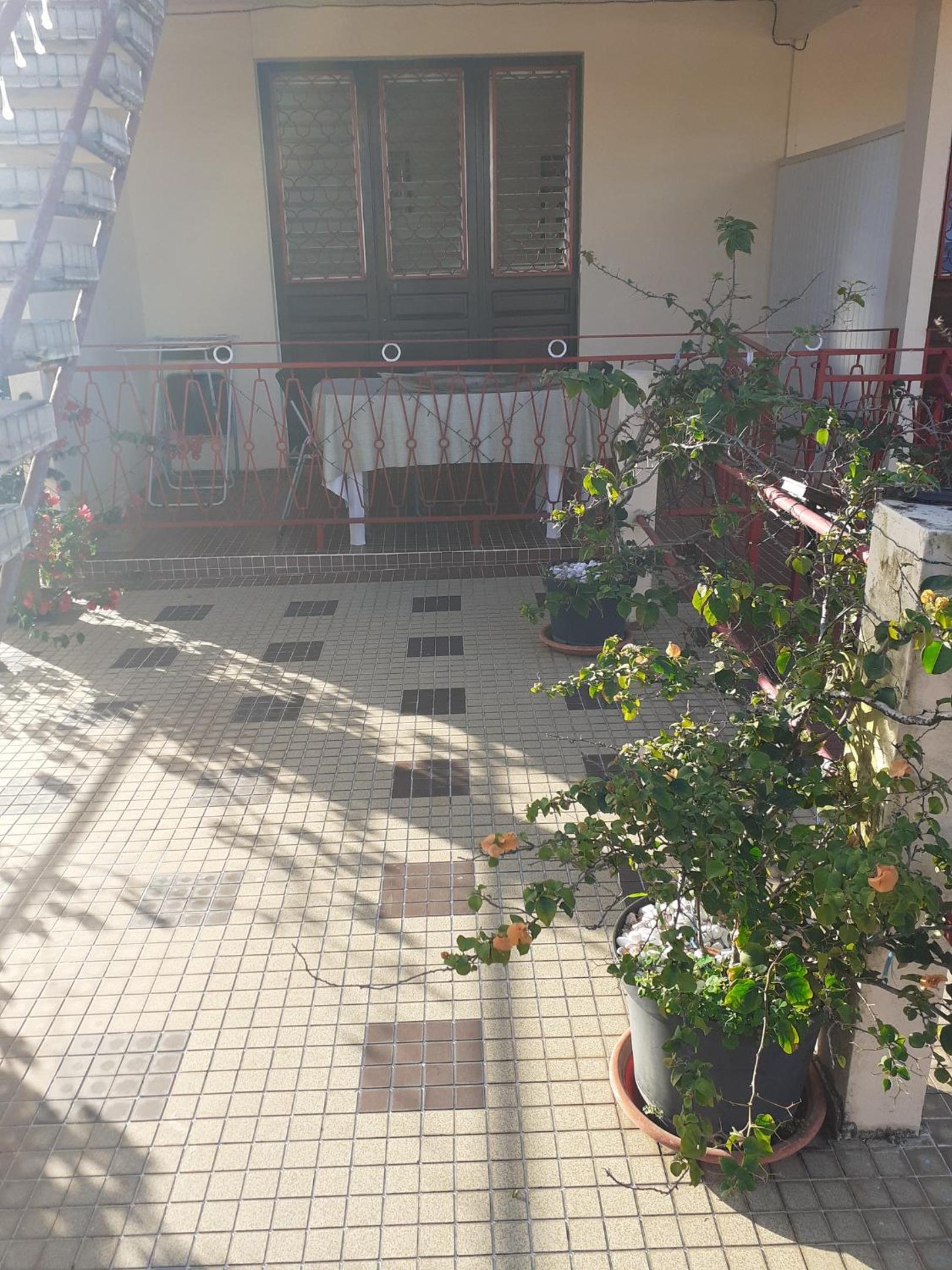 Appartement charmant à Fort-de-France, 55 m², proche centre-ville view 4