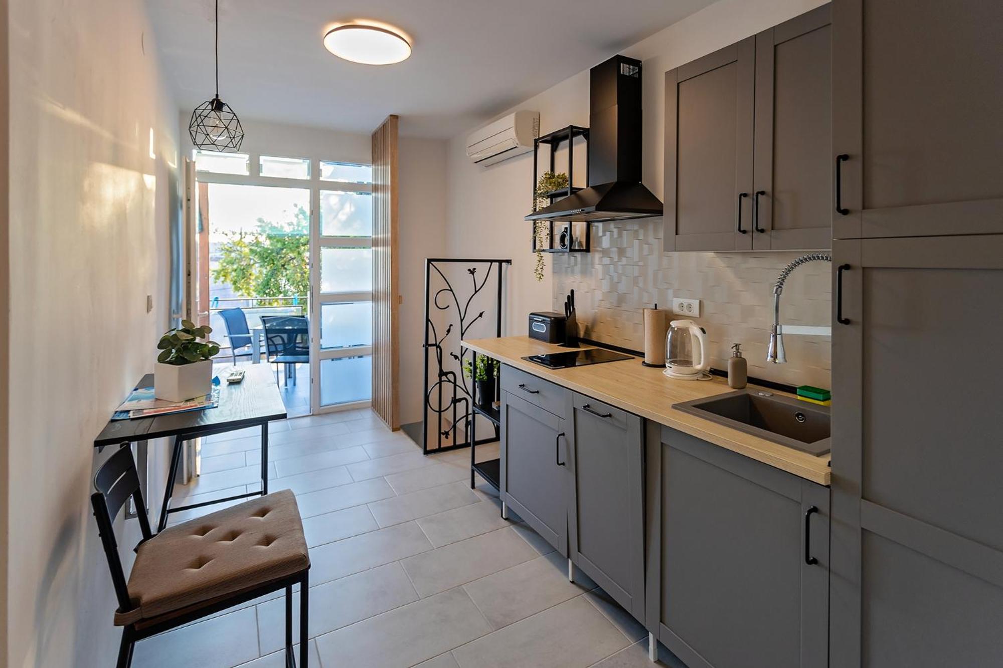 Renovated Apartments Skorin