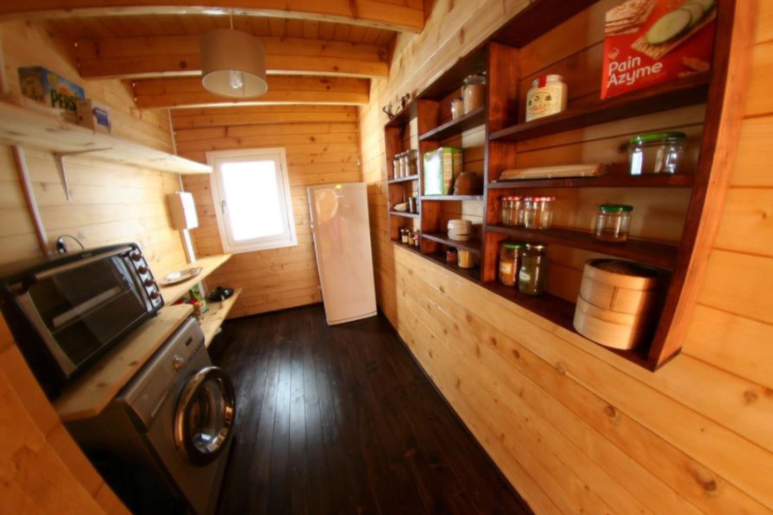 Chalet spacieux et convivial a Vincendo avec piscine et jacuzzi view 4