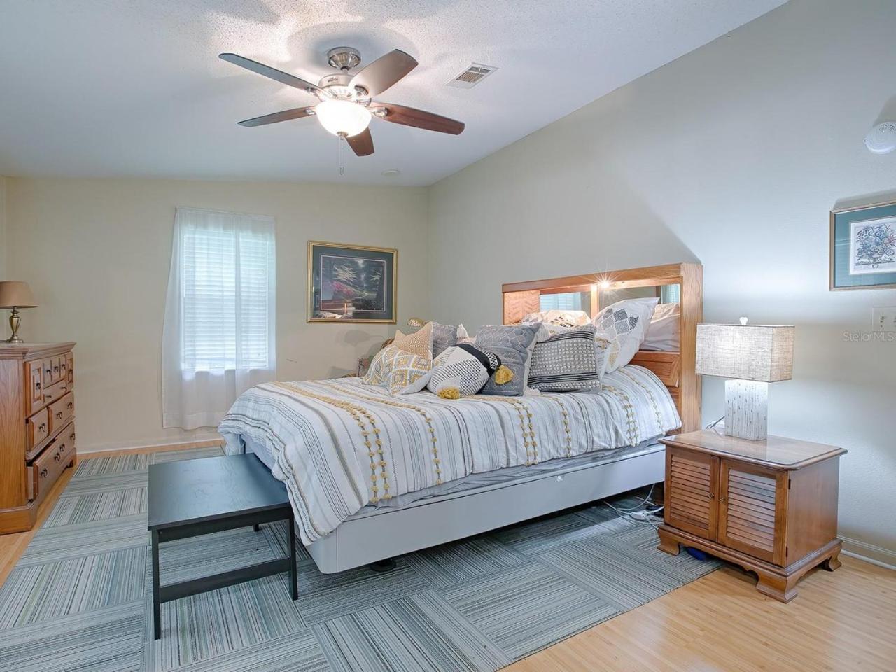 VILLAGES 2BED ROOM 2 BATH NEAR ORANGE BLOSSOM COUNTRY CLUb view 5