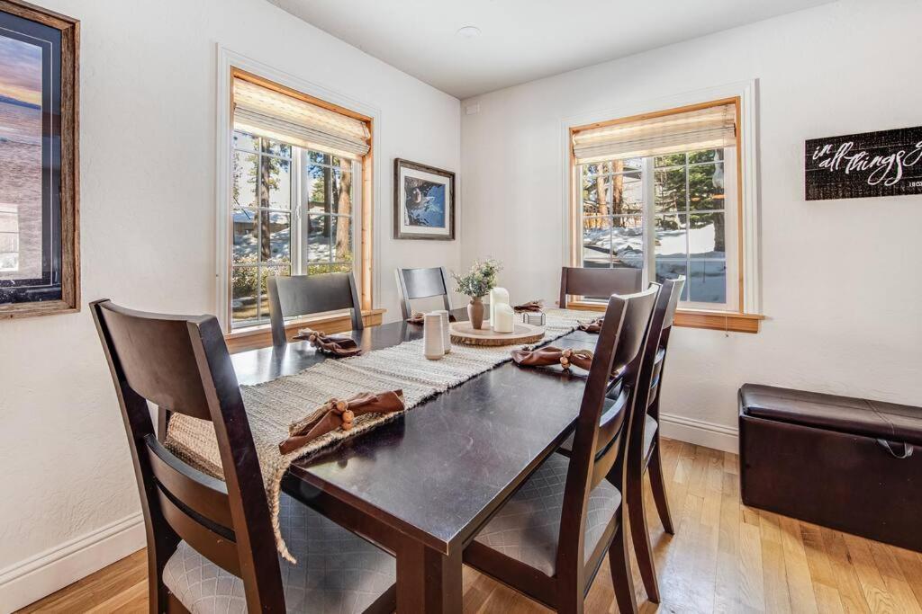 Lake Tahoe Vacations - Alpine Cottage Hideaway - Property Image 36