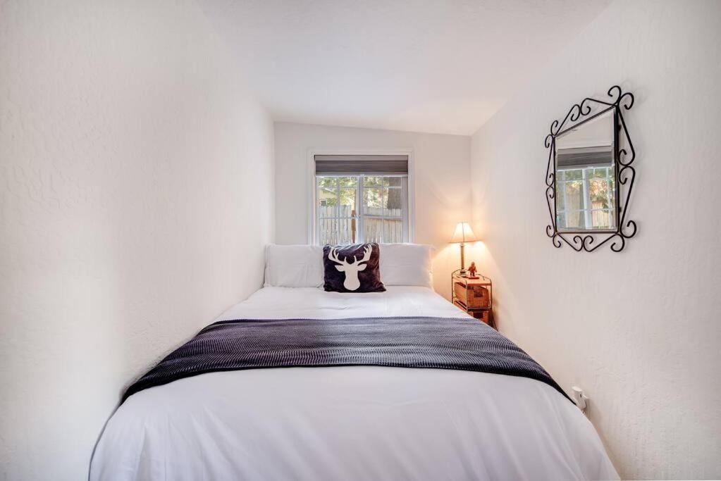 Lake Tahoe Vacations - Alpine Cottage Hideaway - Property Image 43