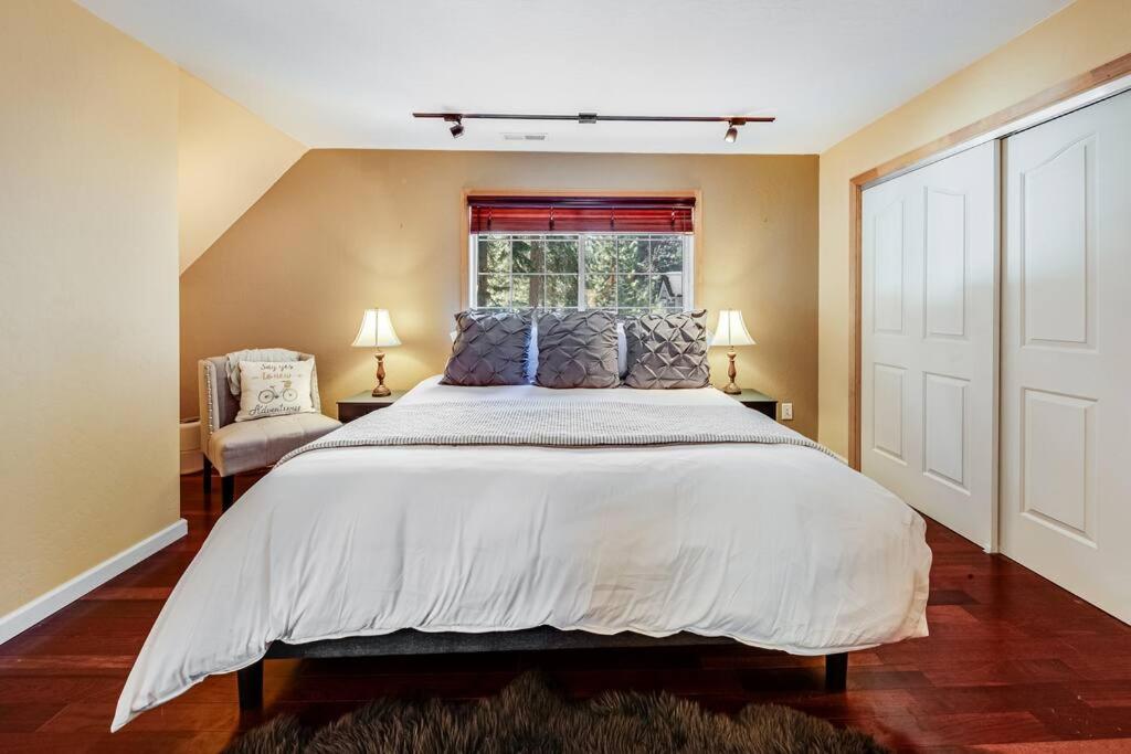 Lake Tahoe Vacations - Alpine Cottage Hideaway - Property Image 47