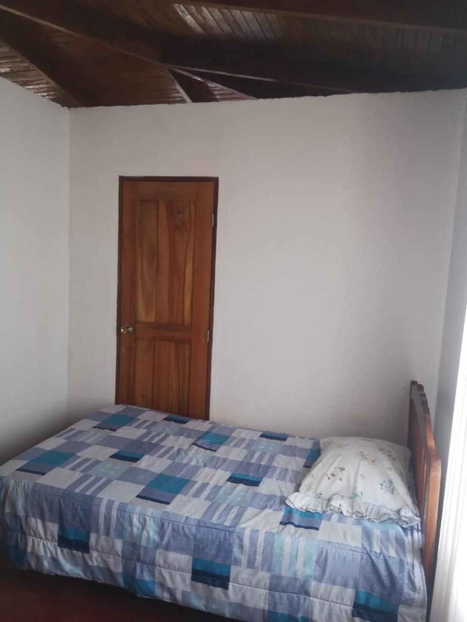 Cerro Azul Nandayure - Felo Chavarría