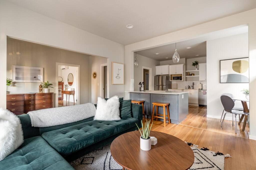 Stay Portland - 1922 Craftsman Compound in Laurelhurst - Sleeps 16 view 3