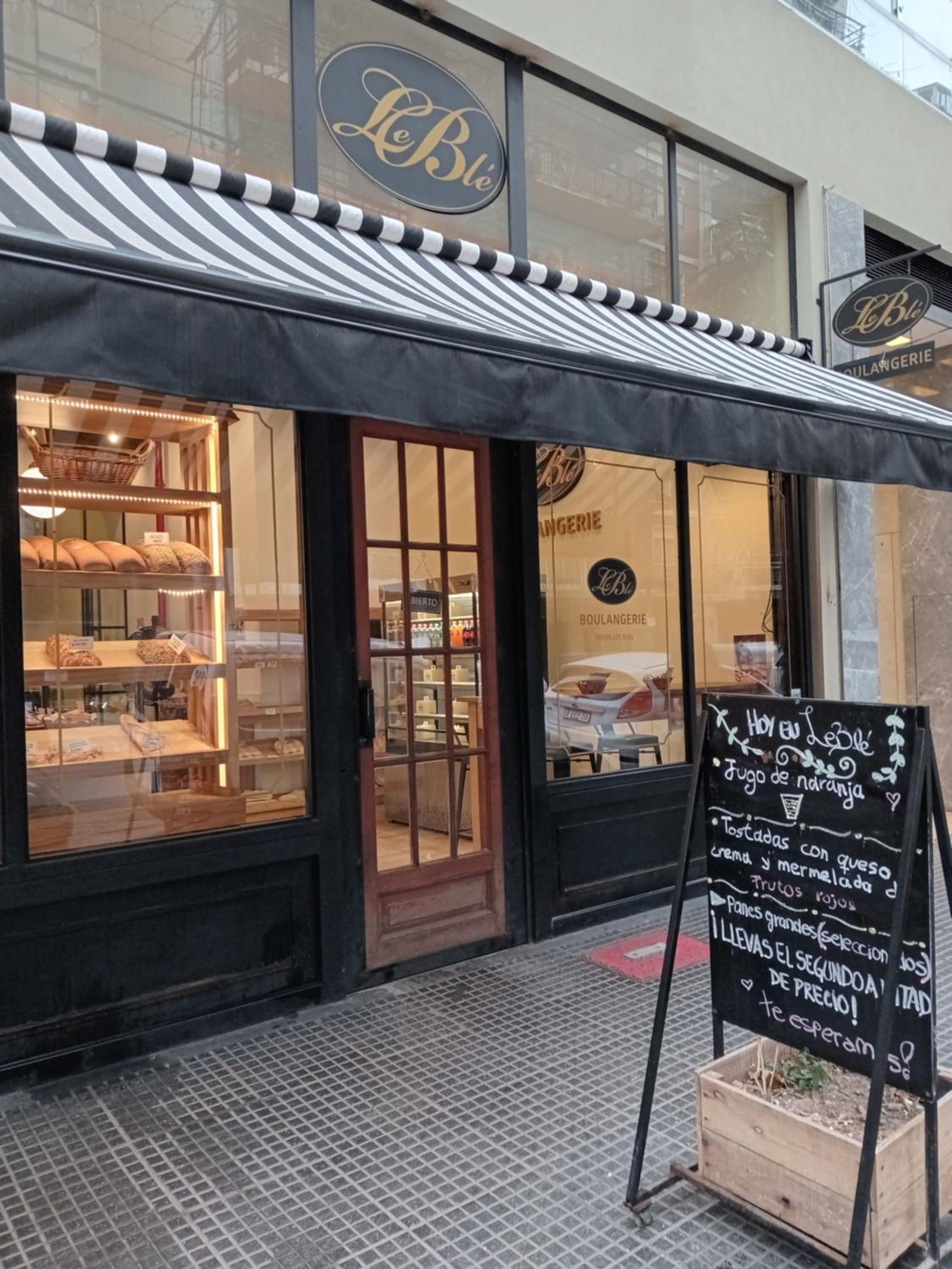 Estudio amplio y moderno en Belgrano.