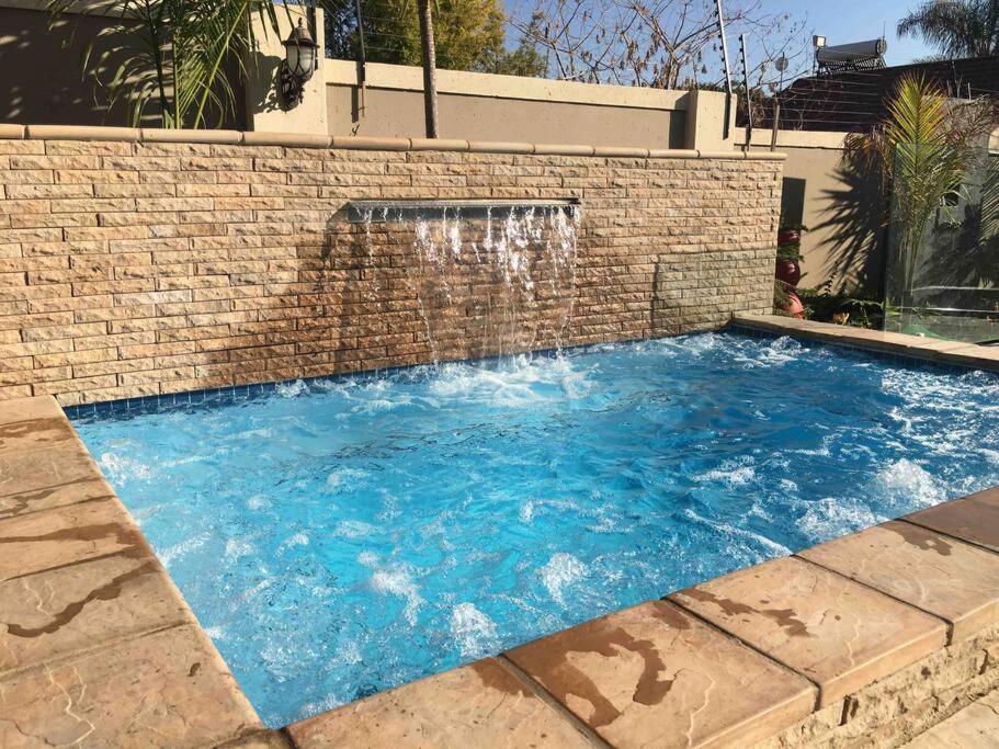 TG Villa Menlyn view 3