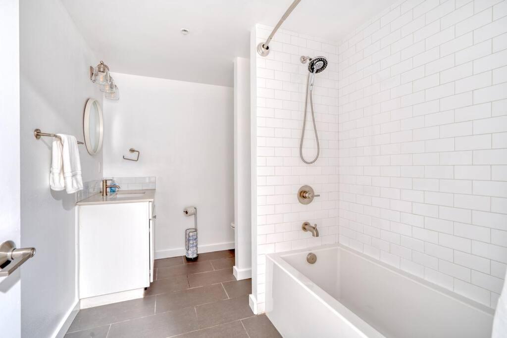 Stay Portland - Underground Mid-Century Hideaway in Laurelhurst view 4