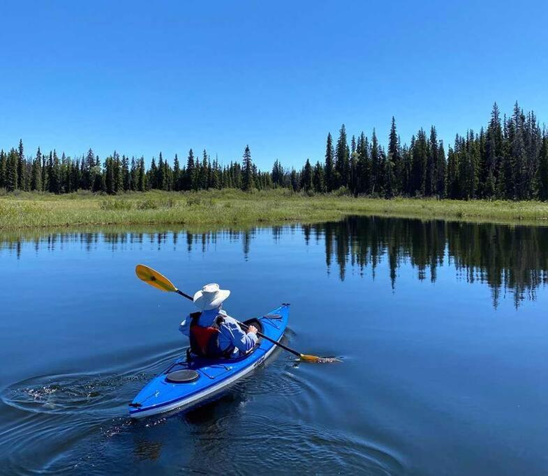Escape to Corry Lake Cottage