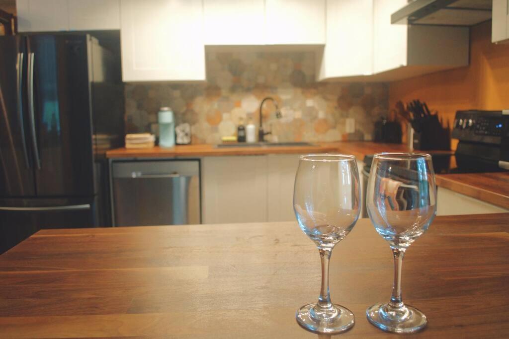 Escape to Corry Lake Cottage