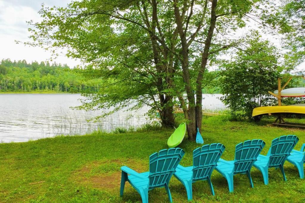Escape to Corry Lake Cottage