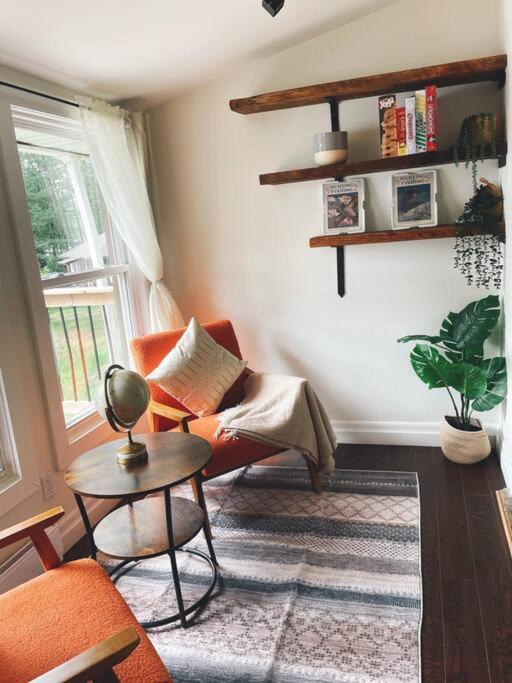 Escape to Corry Lake Cottage