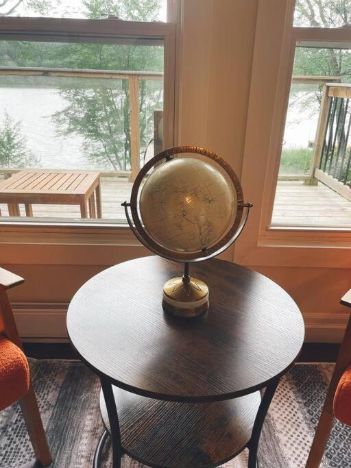Escape to Corry Lake Cottage