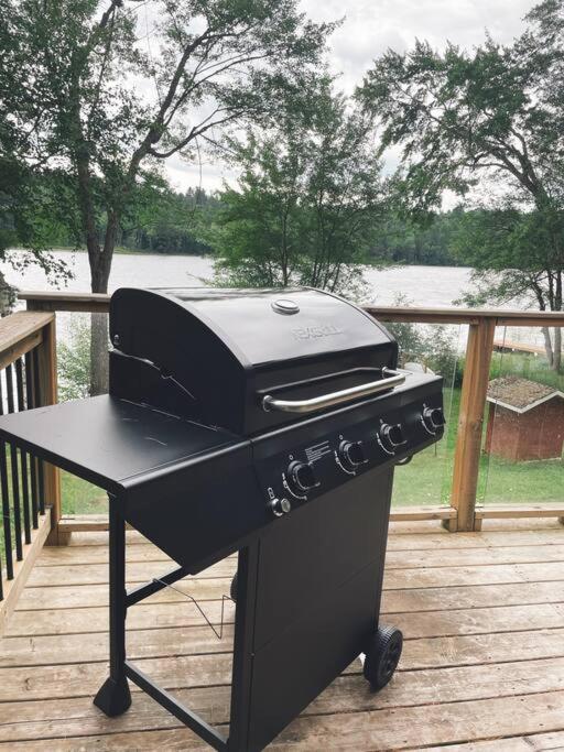 Escape to Corry Lake Cottage