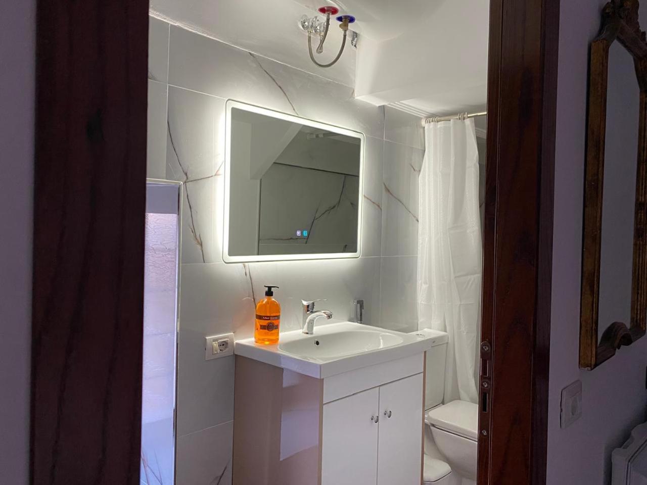 Yuri Guest House