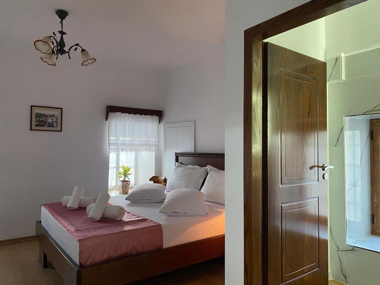 Yuri Guest House