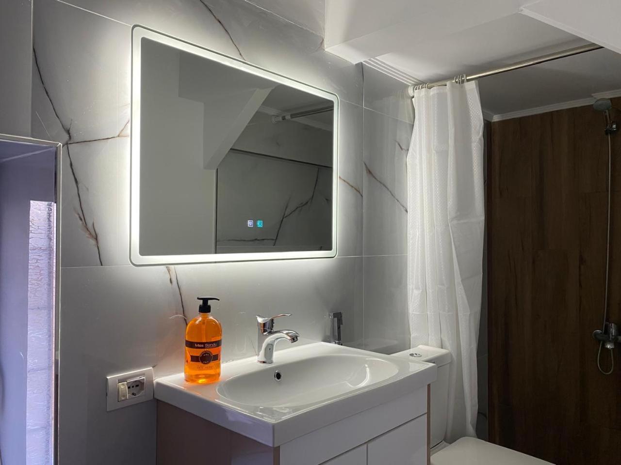 Yuri Guest House