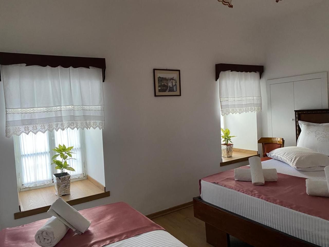 Yuri Guest House