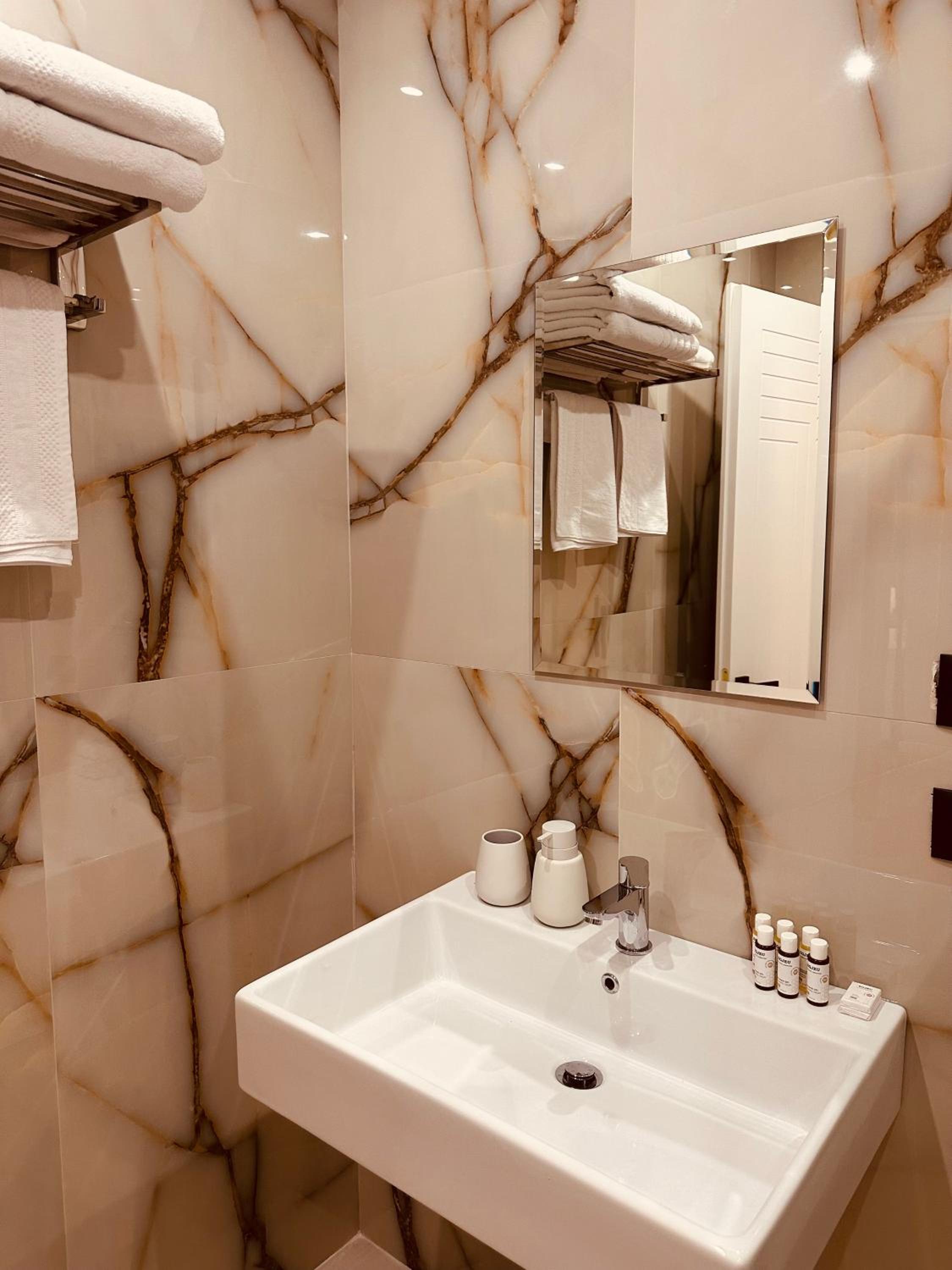 Azul Rooms Tirana