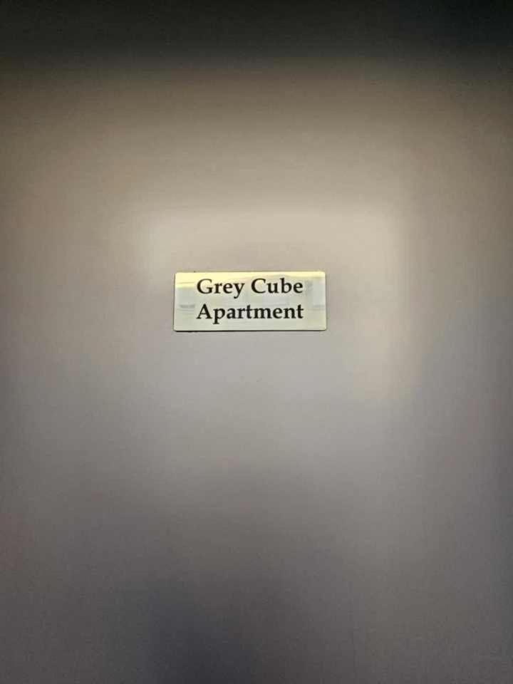 Cube Gray