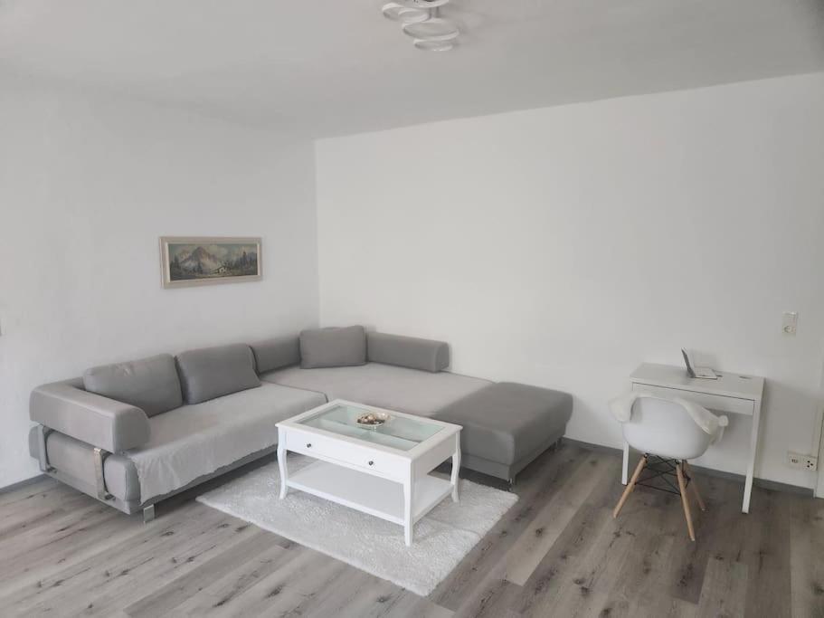TOR STAY - Charmante 2 Zimmer Apartment