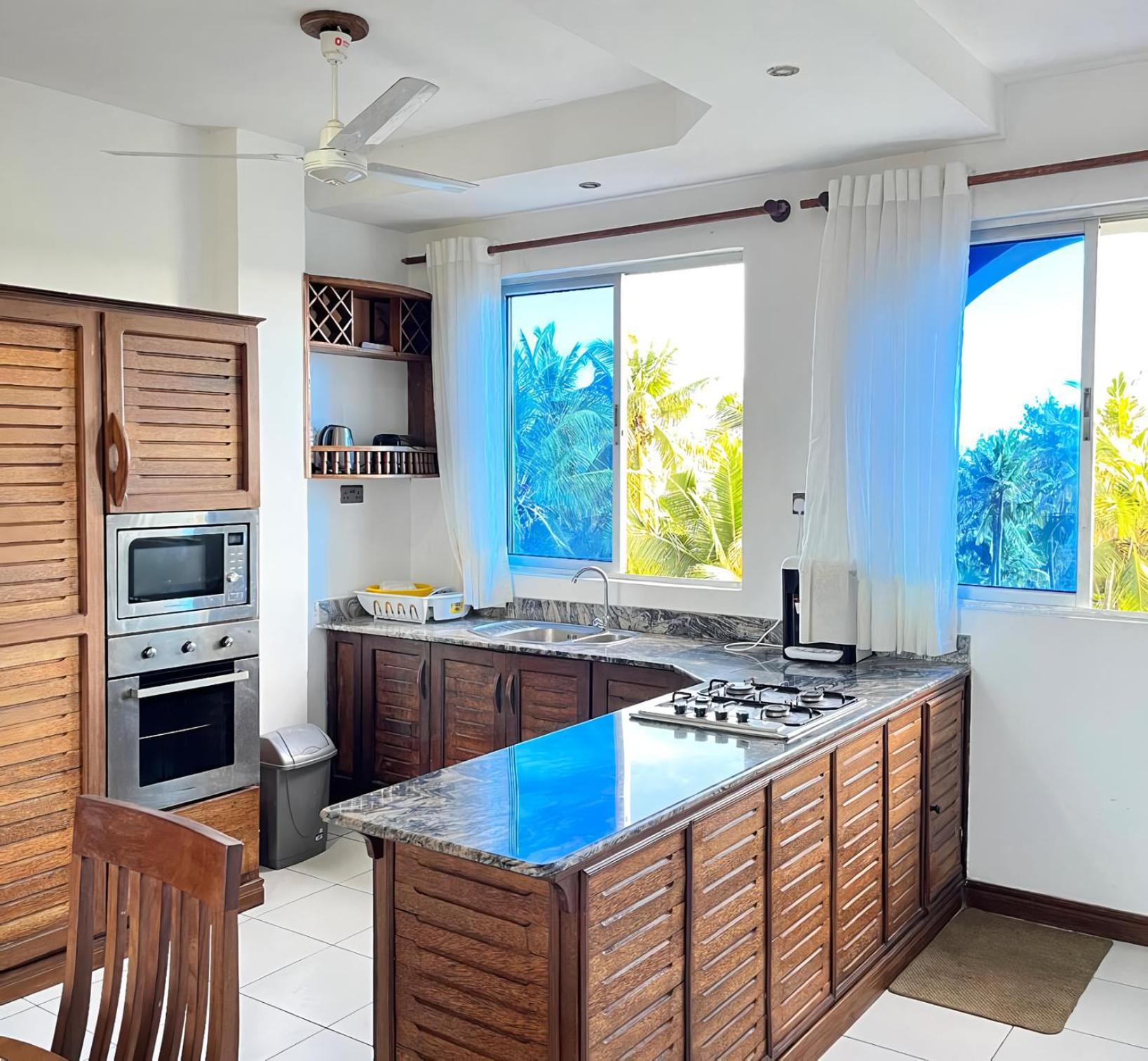 Beachfront Paradise Apartment