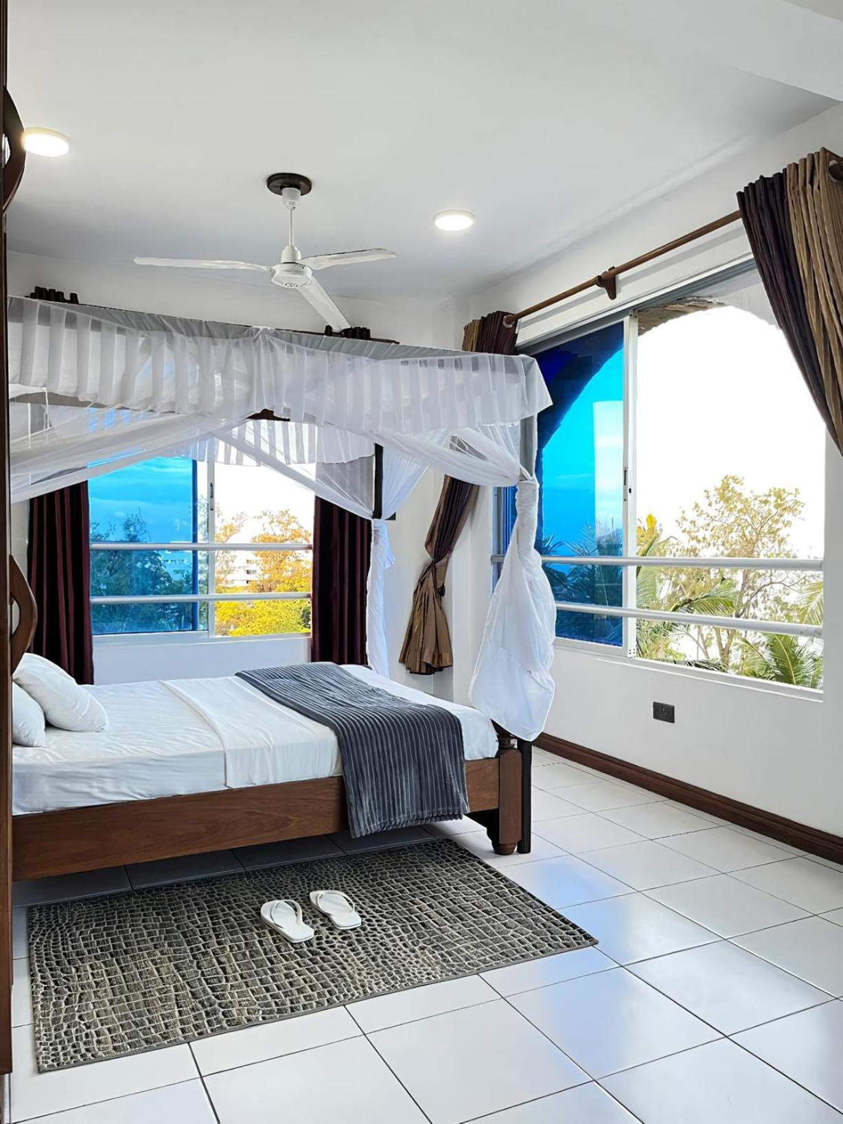 Beachfront Paradise Apartment