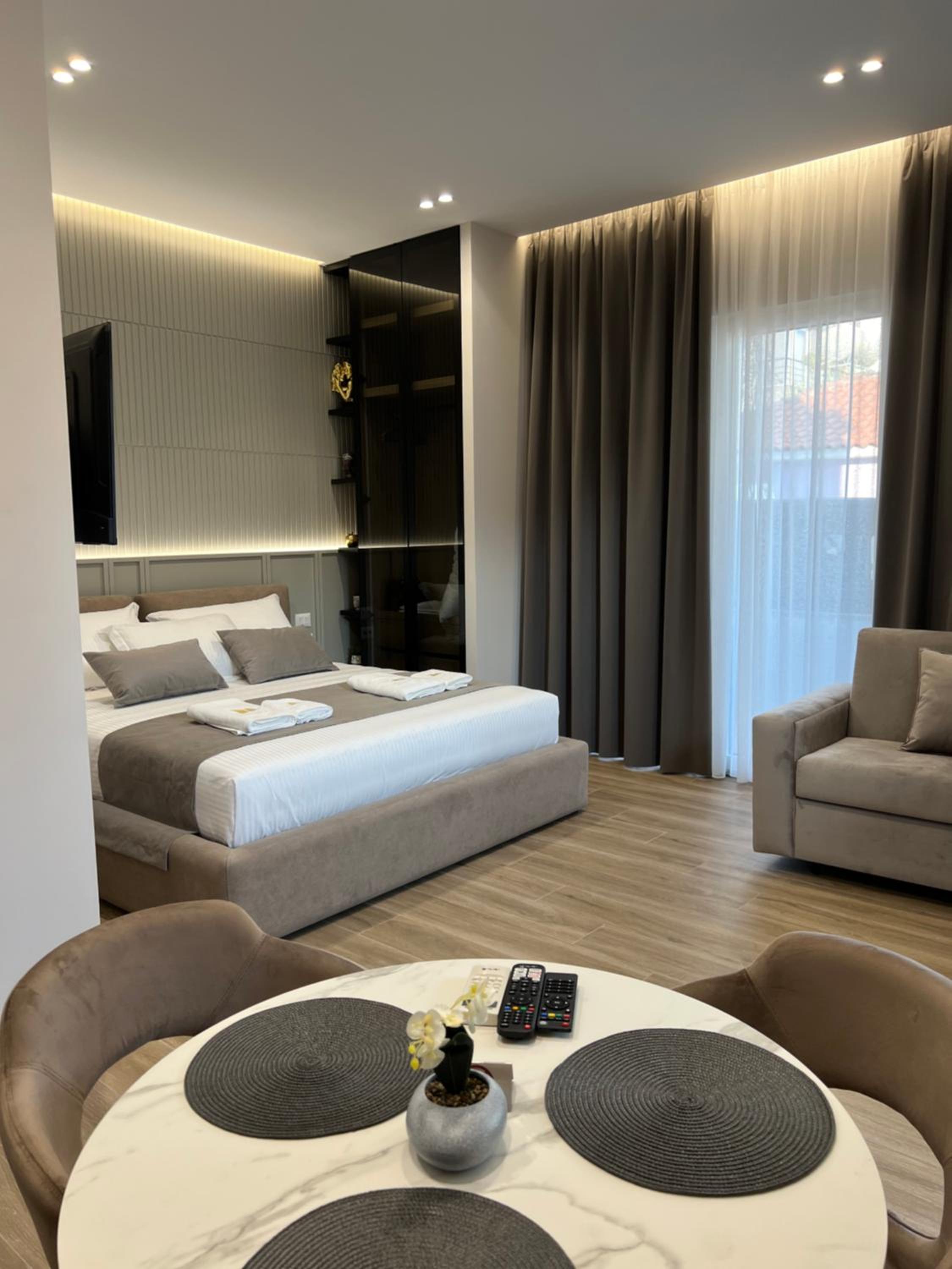 Marina Luxury Apartments Iliria