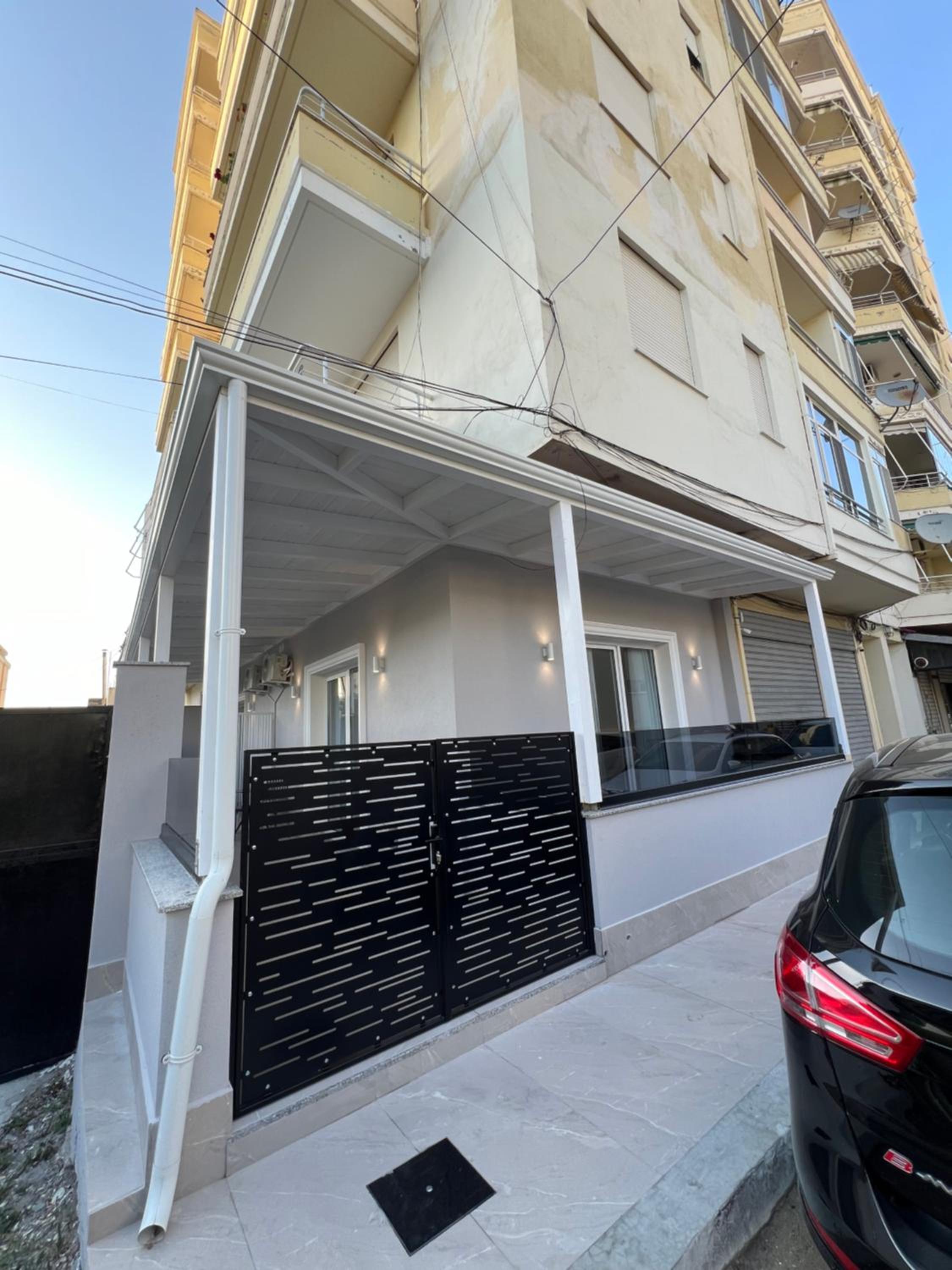 Marina Luxury Apartments Iliria
