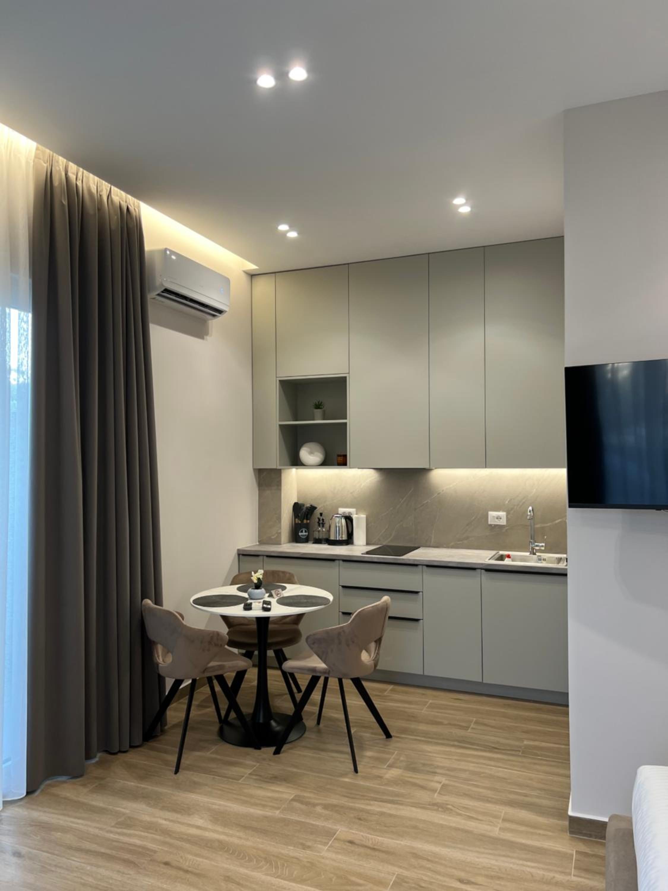 Marina Luxury Apartments Iliria