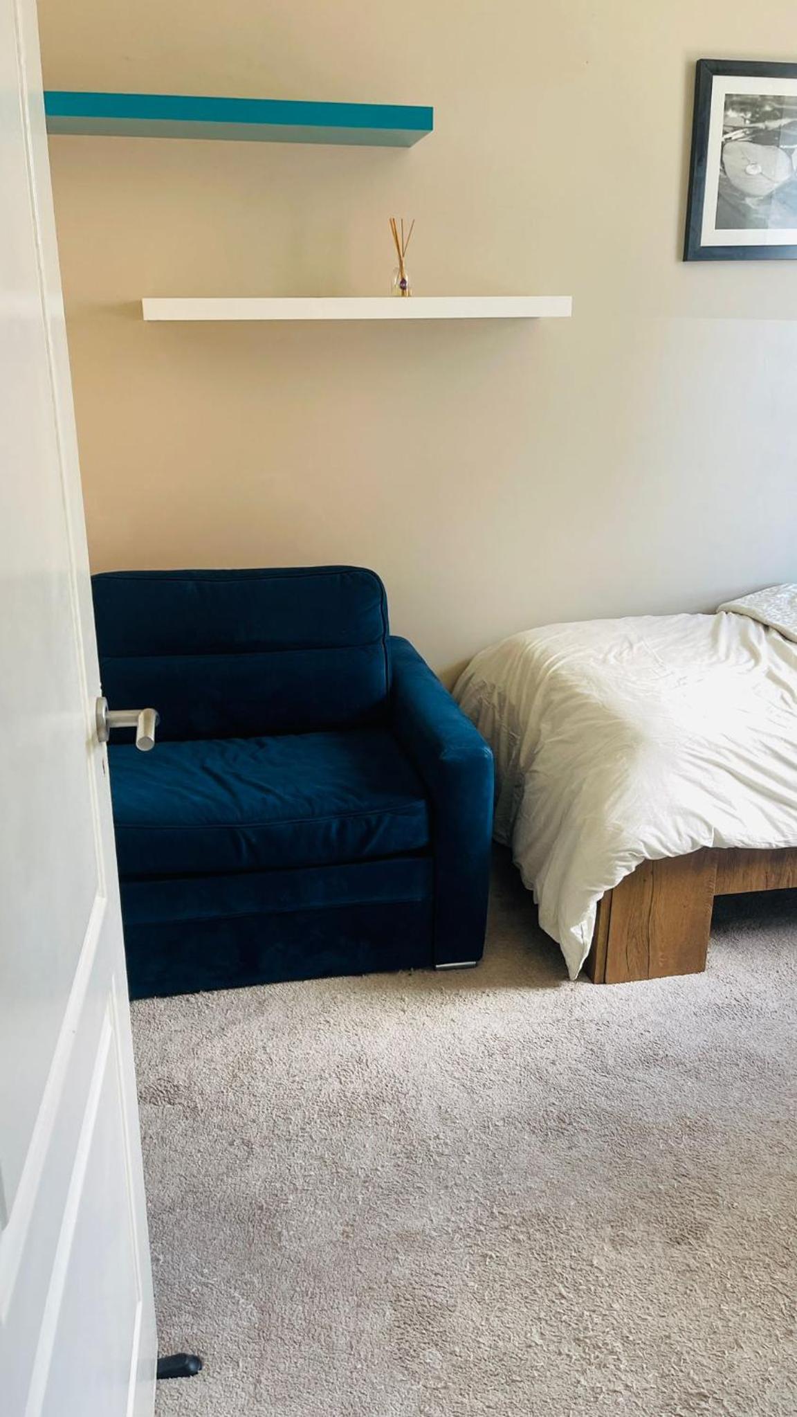 Entire Spacious 2 bedroom 2 bathroom apartment