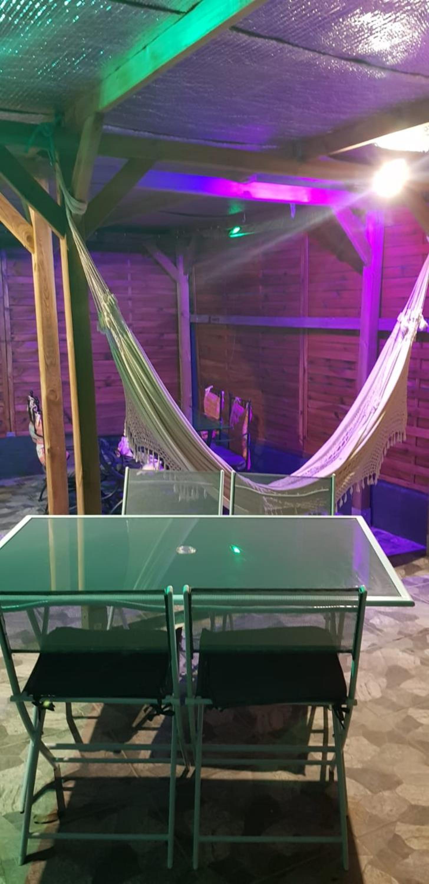 Charmante Maison à Sainte-Rose avec Jacuzzi et Piscine view 5