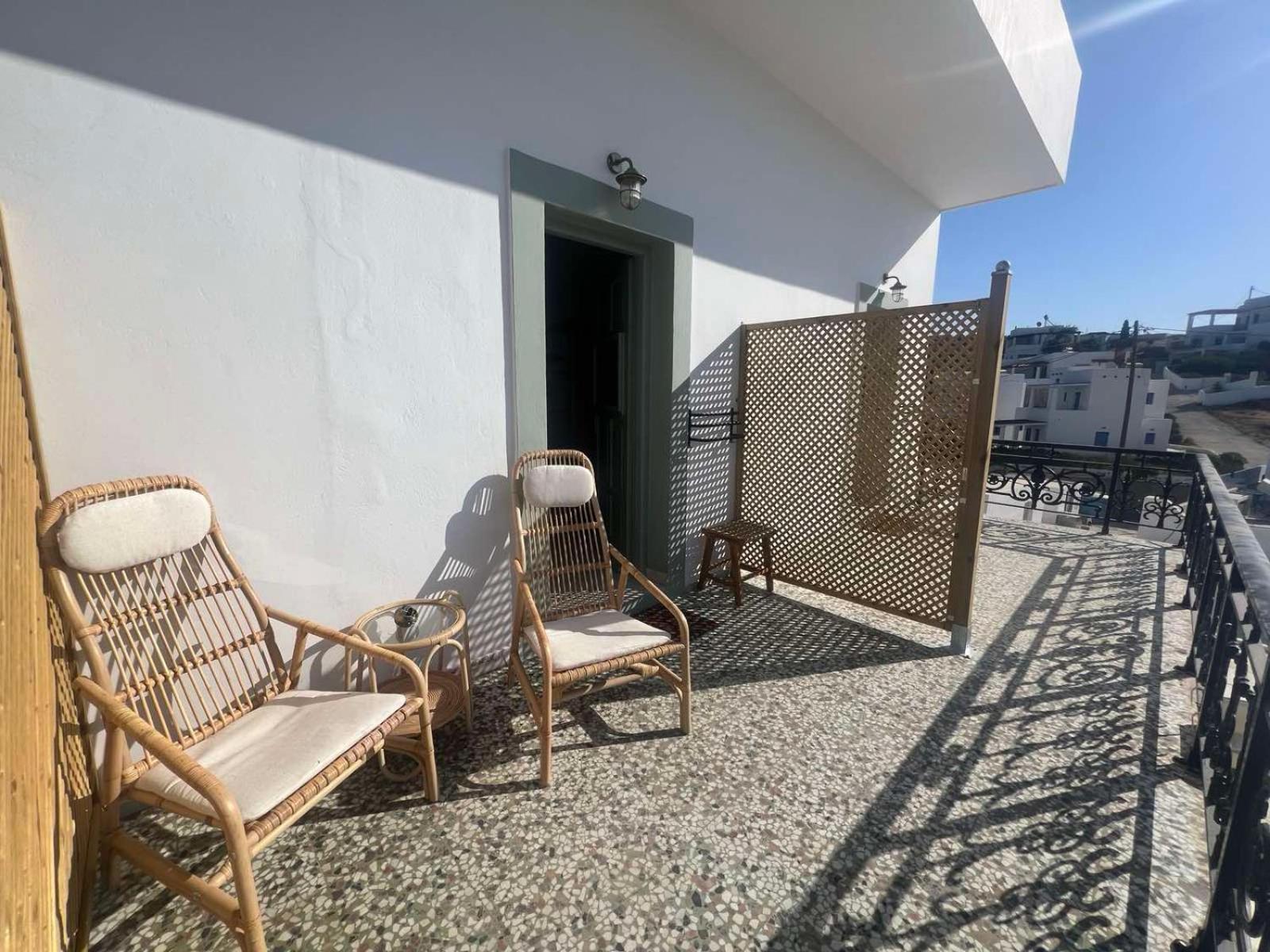 Bracciera Lipsi Apts 2 en Lipsoi — balance & terrace