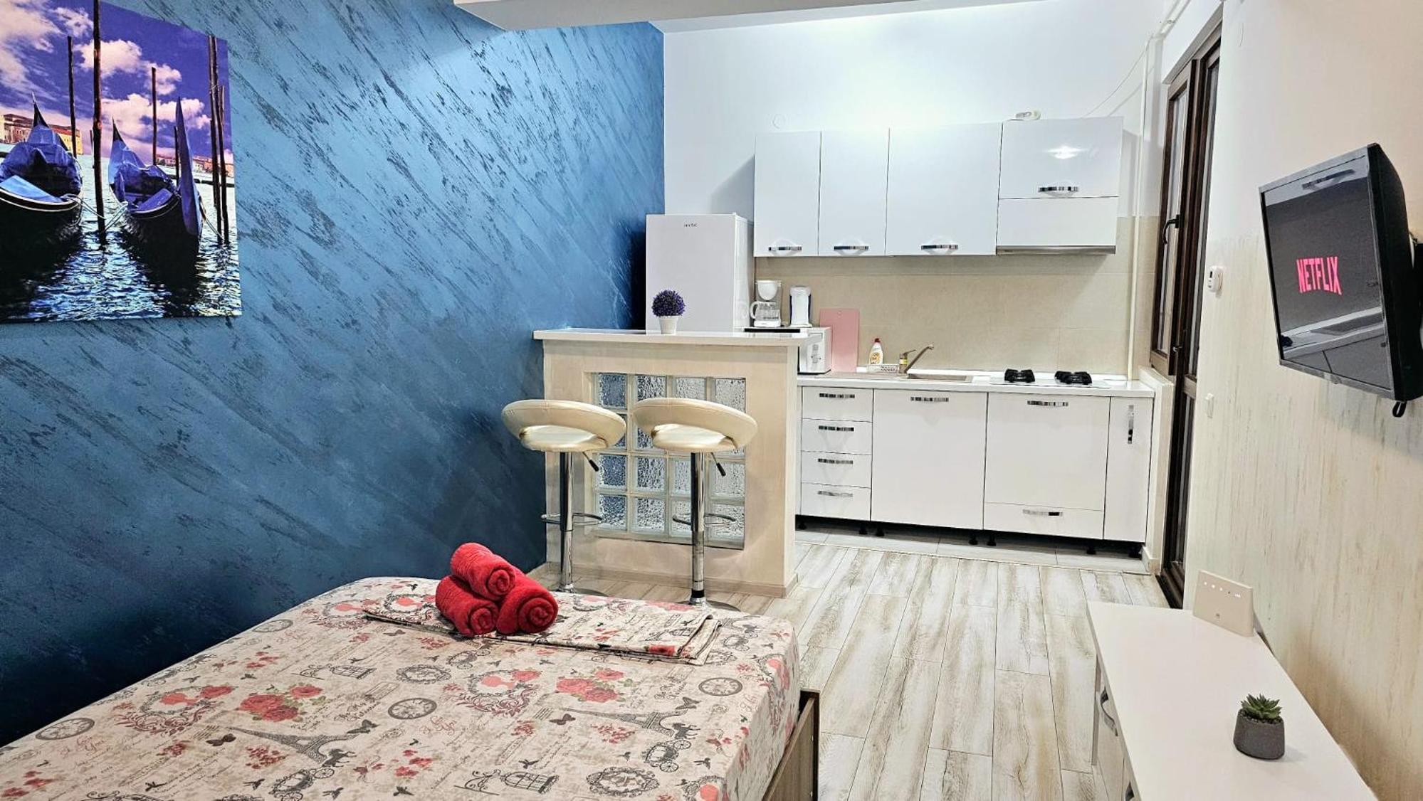 Designed like Home Apartment near Palas Mall view 5