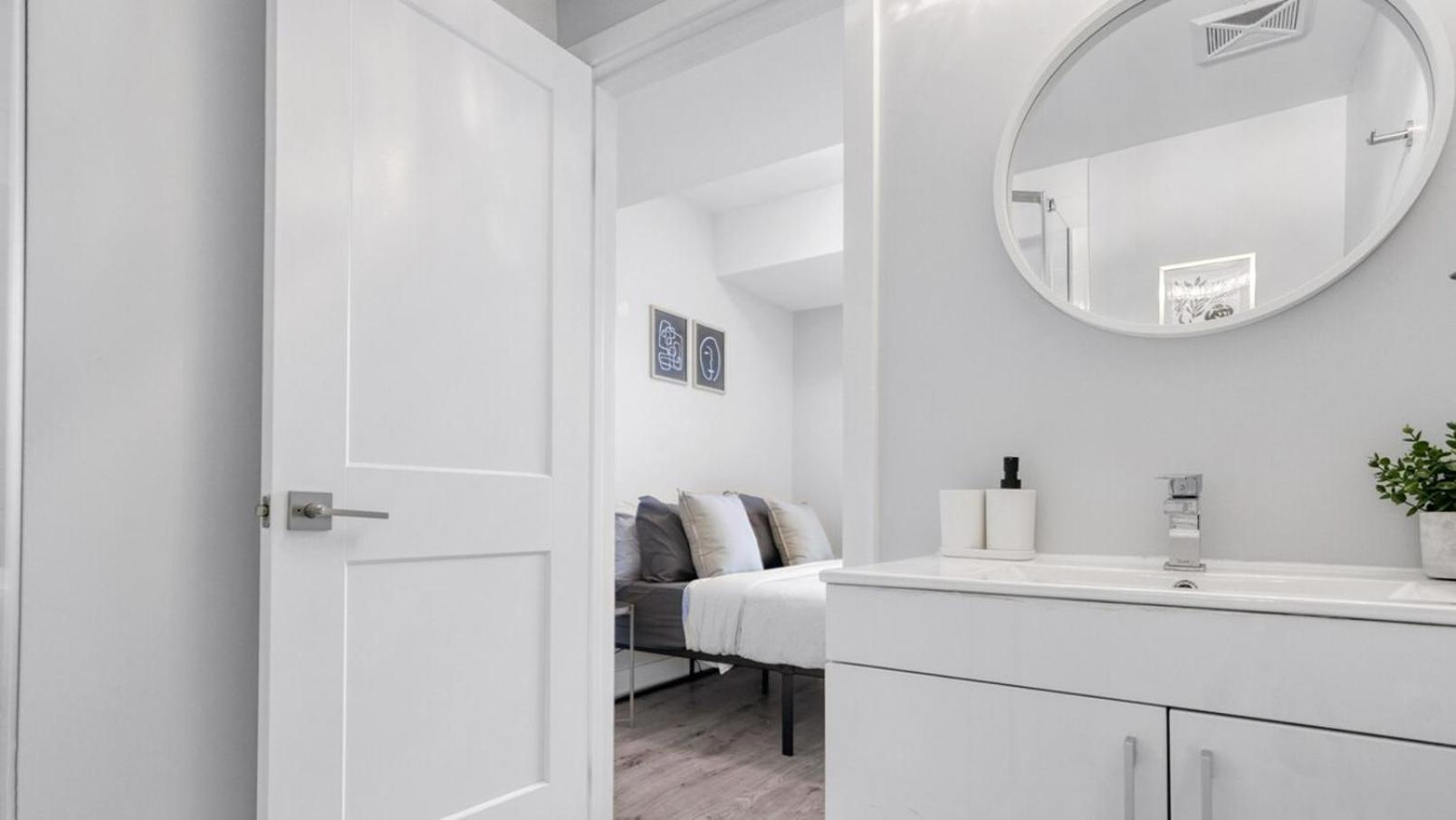 2br Boho Townhouse - Walk To Falls, Free Parking